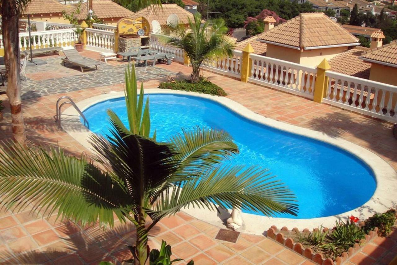 Chalet Con Piscinas Y Vistas De Ensueno Almunecar Luaran gambar