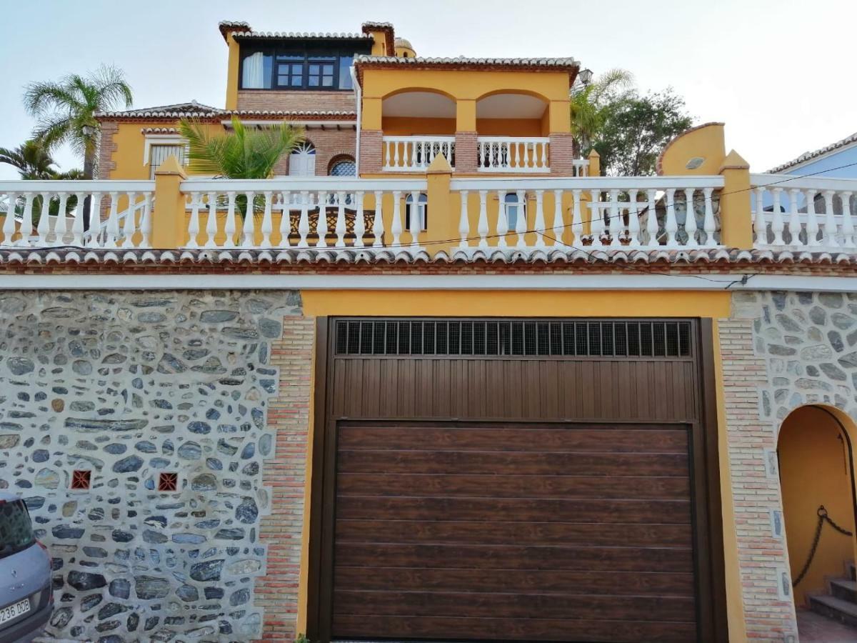 Chalet Con Piscinas Y Vistas De Ensueno Almunecar Luaran gambar