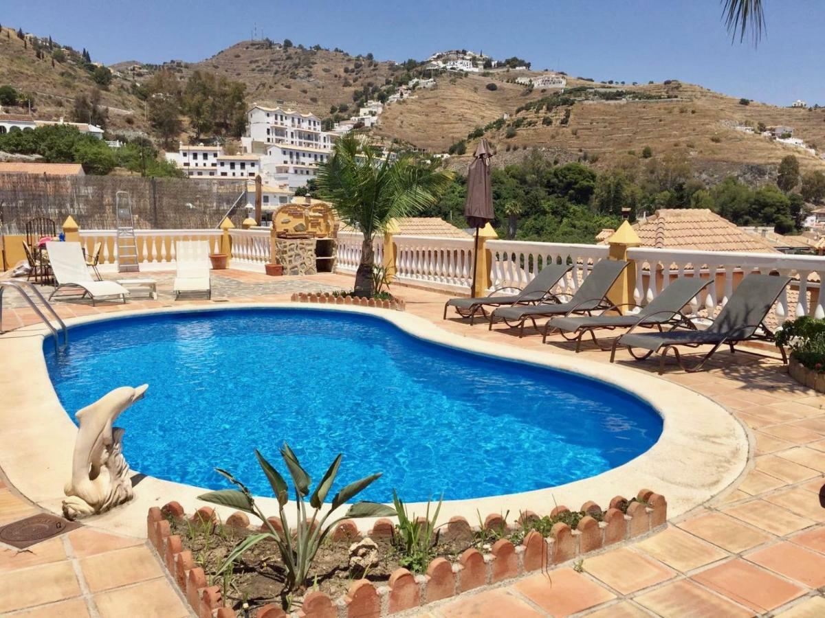 Chalet Con Piscinas Y Vistas De Ensueno Almunecar Luaran gambar