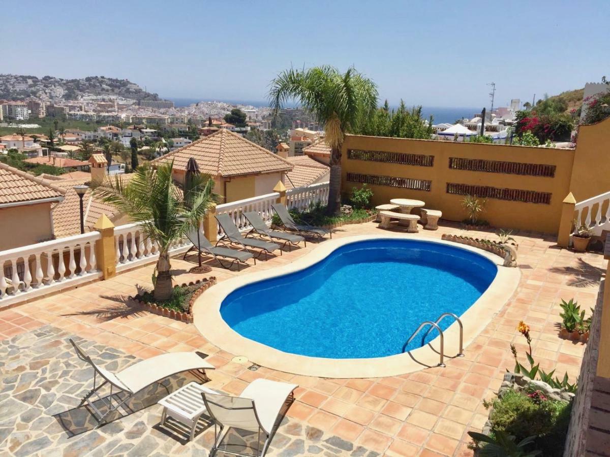 Chalet Con Piscinas Y Vistas De Ensueno Almunecar Luaran gambar